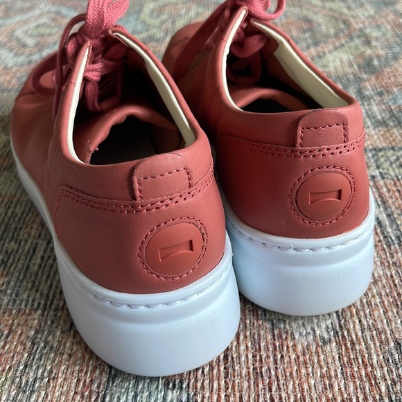 🆕 Camper Runner Up Sneaker - Picture 7 of 7